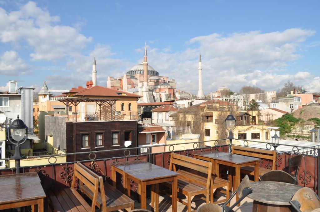 Orient Hostel Istanbul Exterior photo